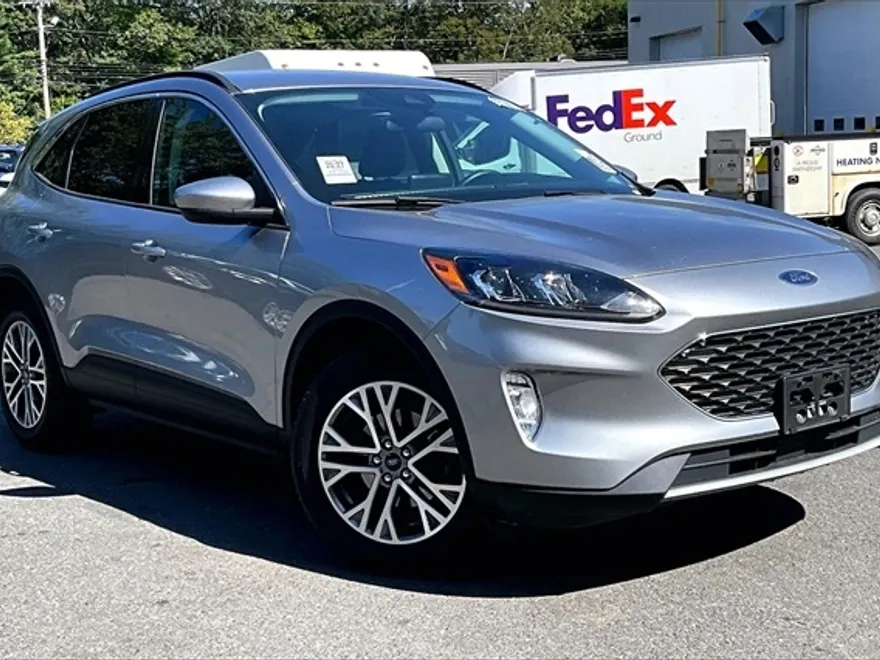 2022 Ford Escape SEL photo 1