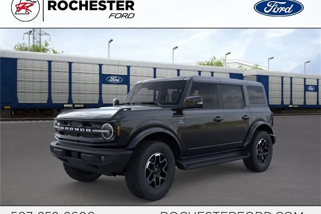 2025 Ford Bronco Outer Banks photo 1