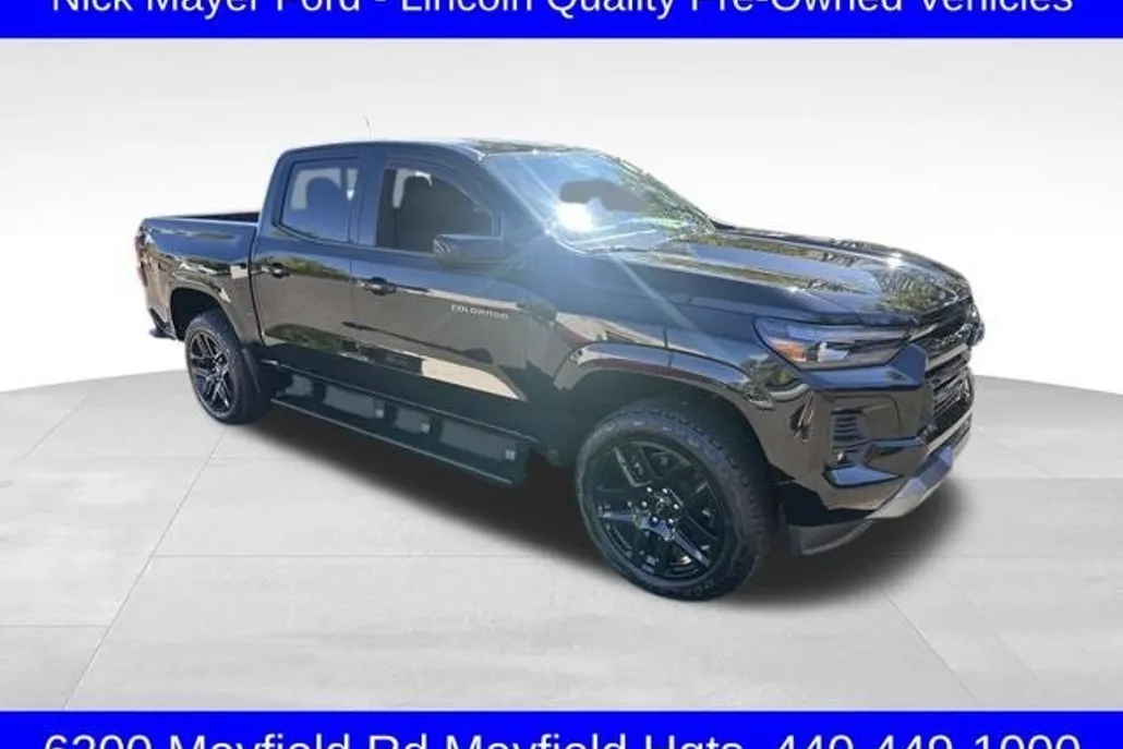 2024 Chevrolet Colorado Z71 photo 1