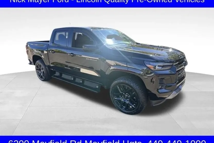 2024 Chevrolet Colorado Z71 photo 1