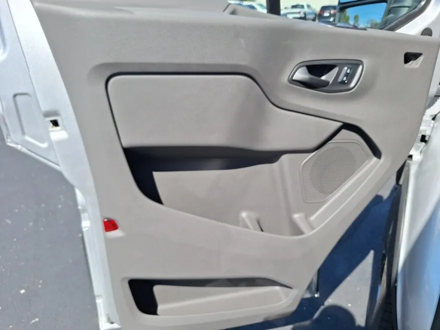 2025 Ford Transit photo 1