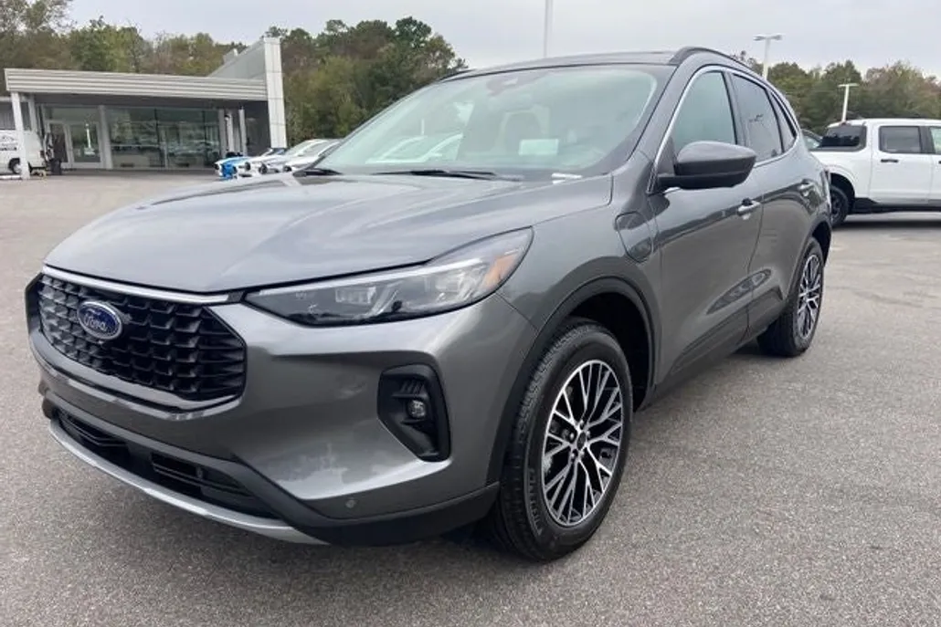 2025 Ford Escape Plug-In Hybrid photo 1
