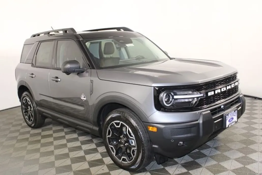 2025 Ford Bronco Sport Outer Banks photo 1