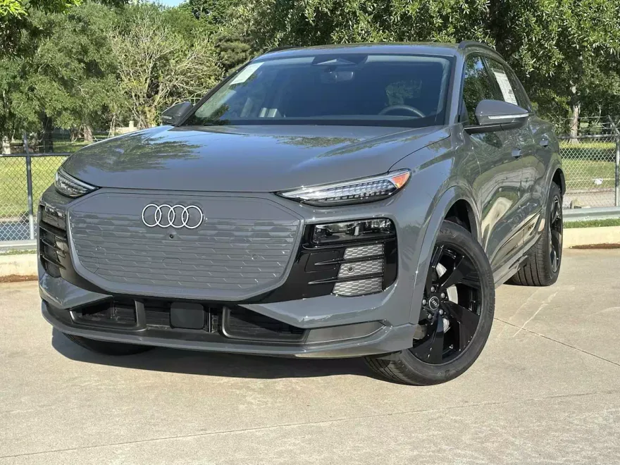 2025 Audi Q6 E-tron Premium photo 1
