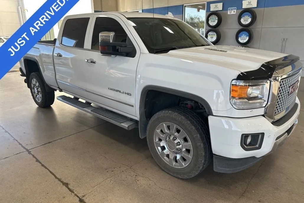 2016 Gmc Sierra Denali photo 1