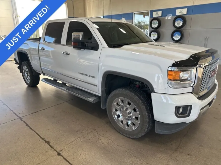 2016 Gmc Sierra Denali photo 1