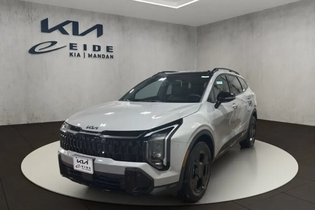 2026 Kia Sportage X-Line photo 1
