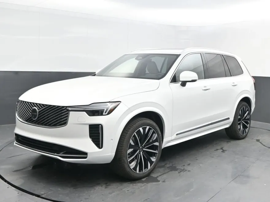 2026 Volvo XC90 B5 Ultimate photo 1