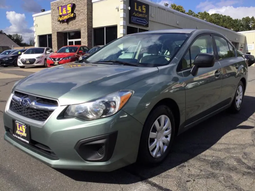 2014 Subaru Impreza 2.0i photo 1