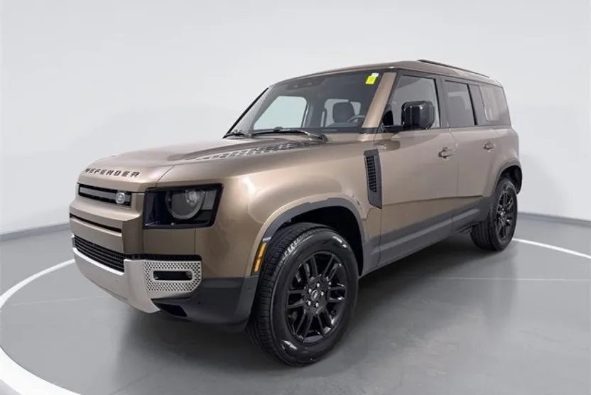 2025 Land Rover Defender 110 S photo 1