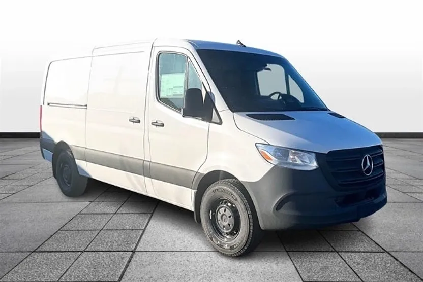 2025 Mercedes Benz Sprinter 2500 144 WB photo 1