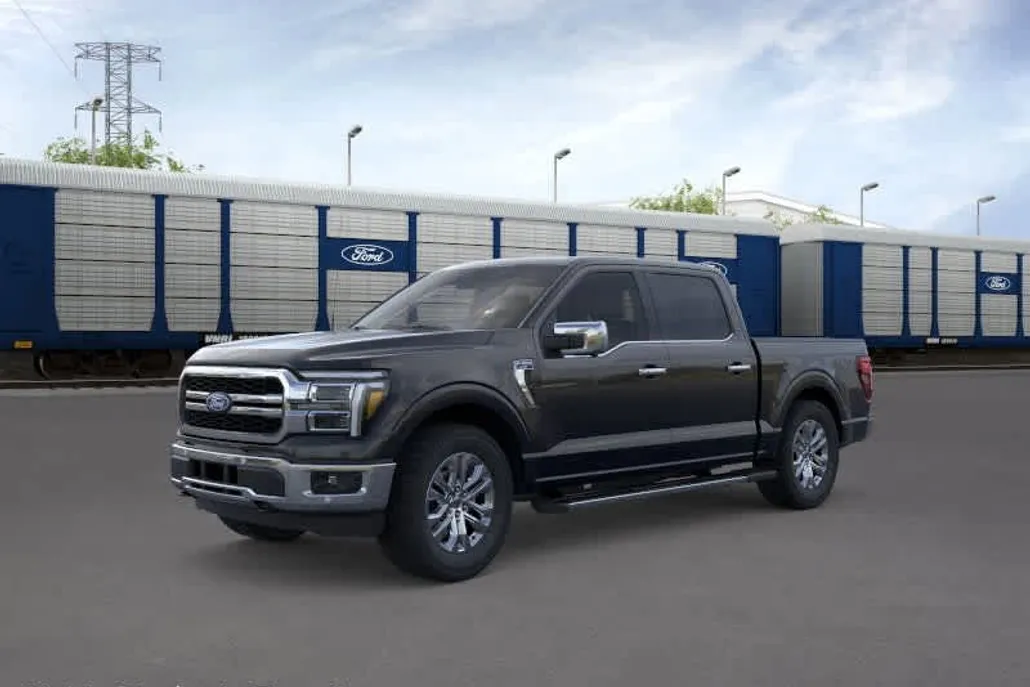 2025 Ford F-150 Lariat photo 1