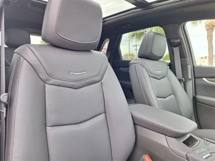 2025 Cadillac XT5 Sport photo 27