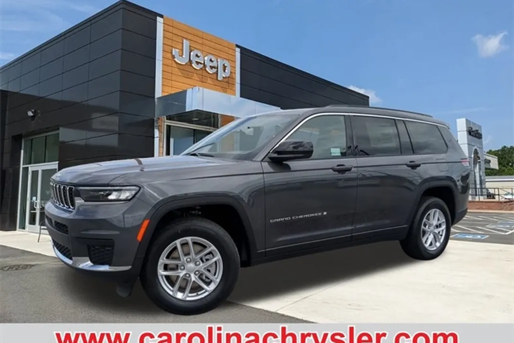 2025 Jeep Grand Cherokee Laredo X photo 1