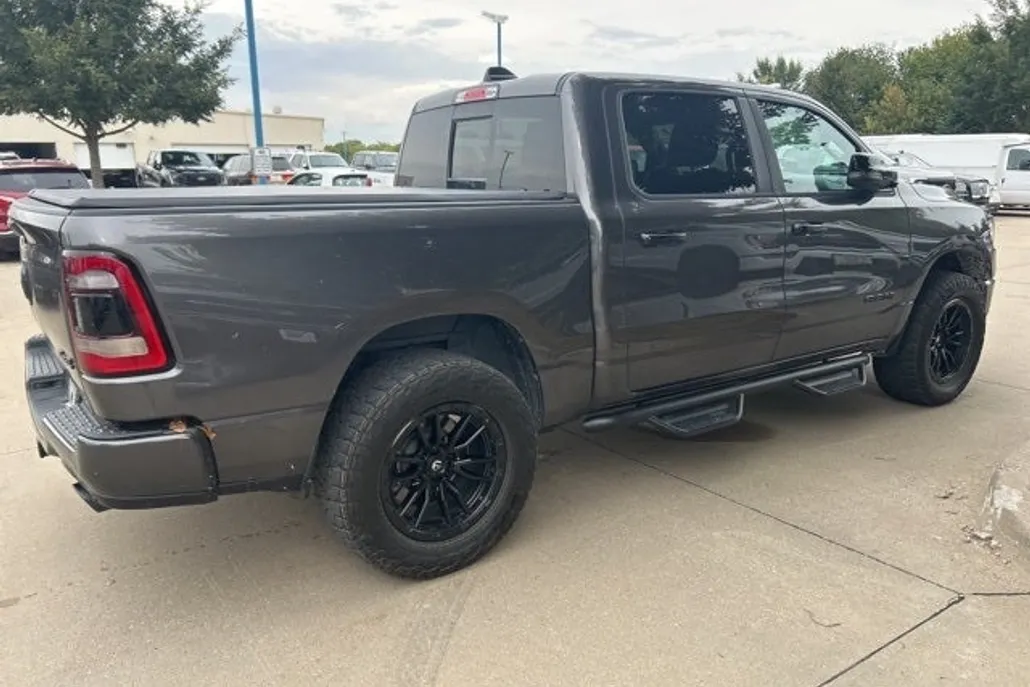 2024 Ram 1500 Laramie photo 1