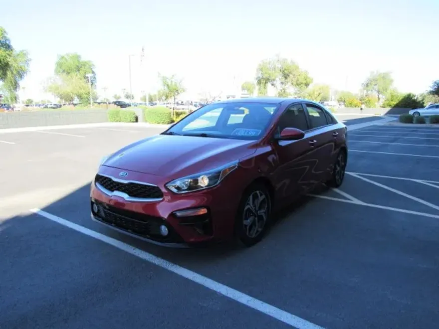 2020 Kia Forte LXS photo 1