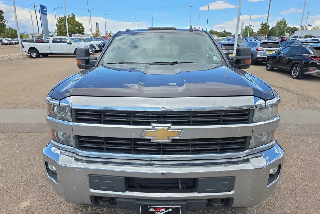 2016 Chevrolet Silverado 2500HD LT photo 1