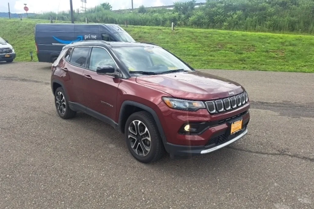 2022 Jeep Compass Limited photo 1