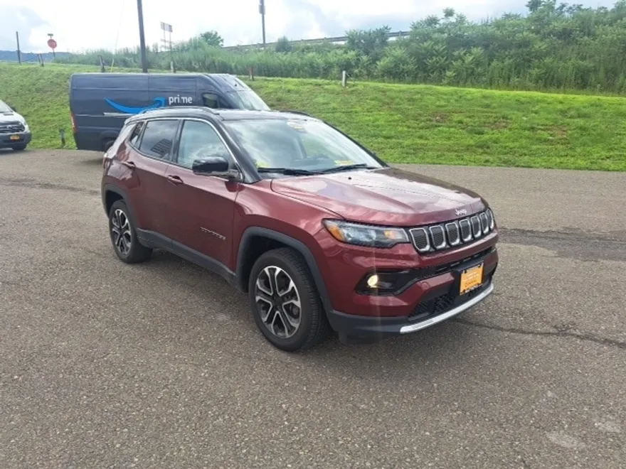 2022 Jeep Compass Limited photo 1