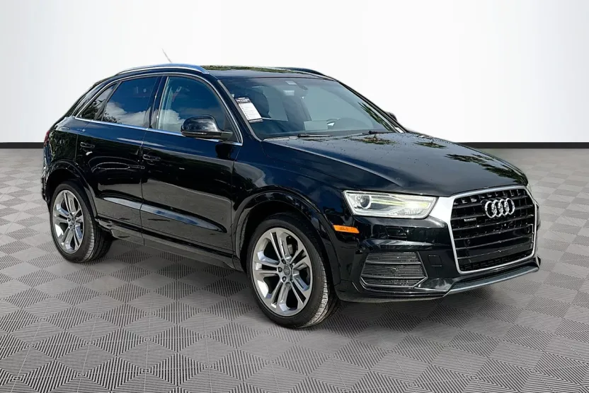 2016 Audi Q3 Premium Plus photo 1