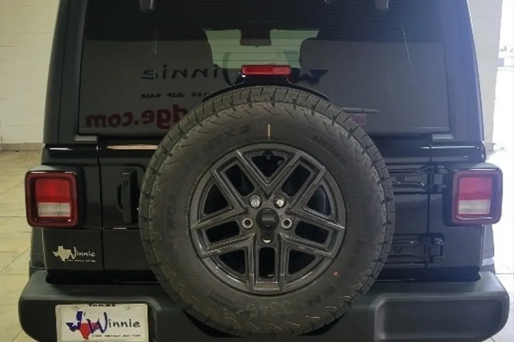 2024 Jeep Wrangler Unlimited Sport S photo 1