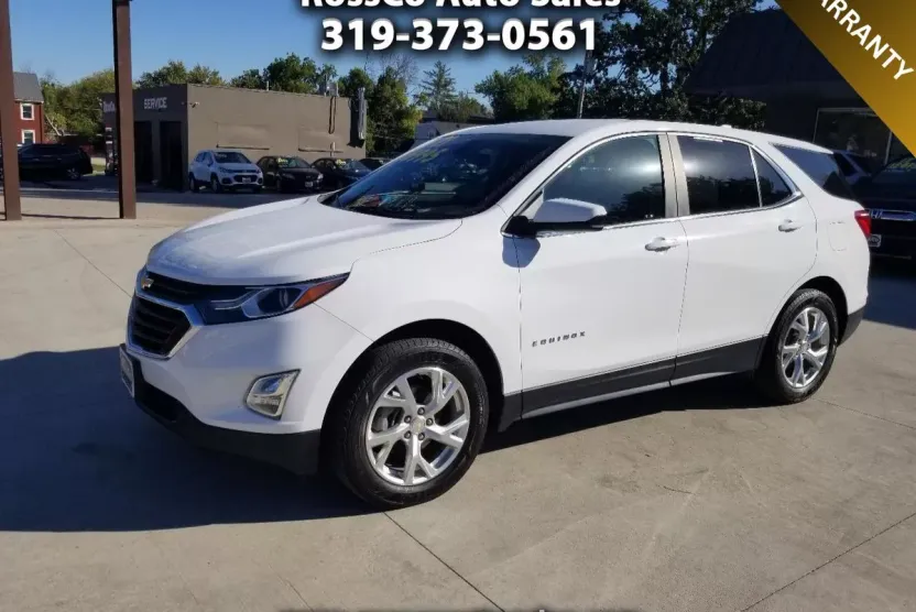 2021 Chevrolet Equinox LT photo 1