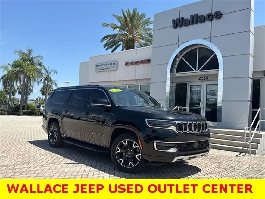 2023 Jeep Wagoneer L Series III photo 1