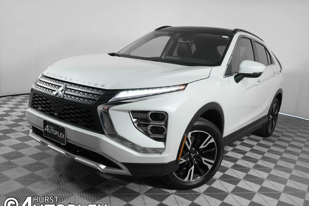 2025 Mitsubishi Eclipse Cross SE photo 1