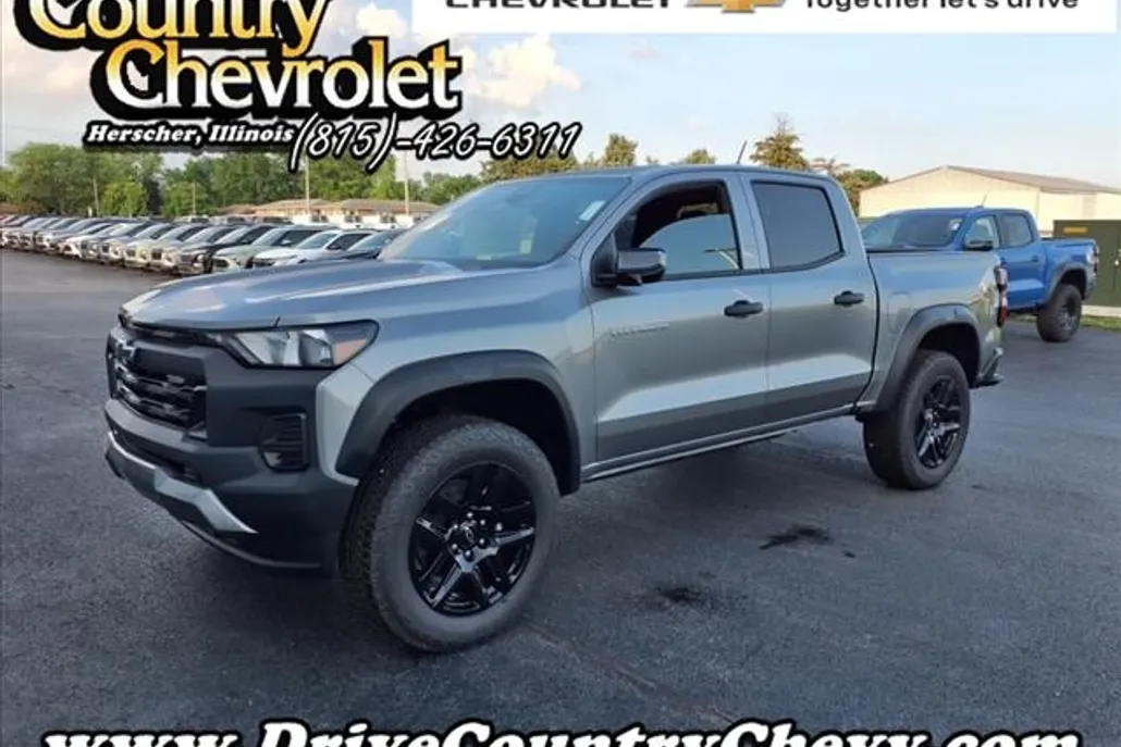 2025 Chevrolet Colorado Trail Boss photo 1