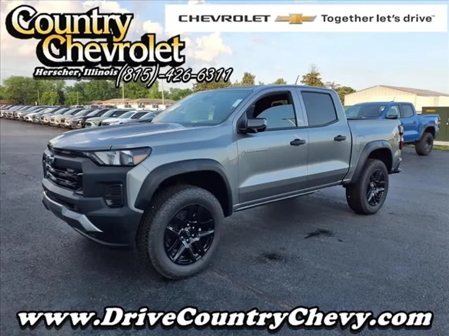 2025 Chevrolet Colorado Trail Boss photo 1