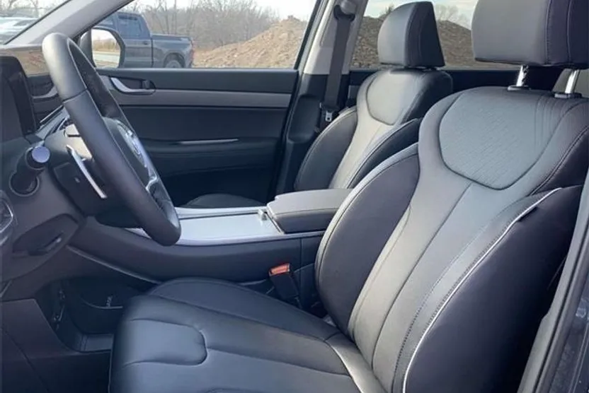 2025 Hyundai Palisade SEL photo 1