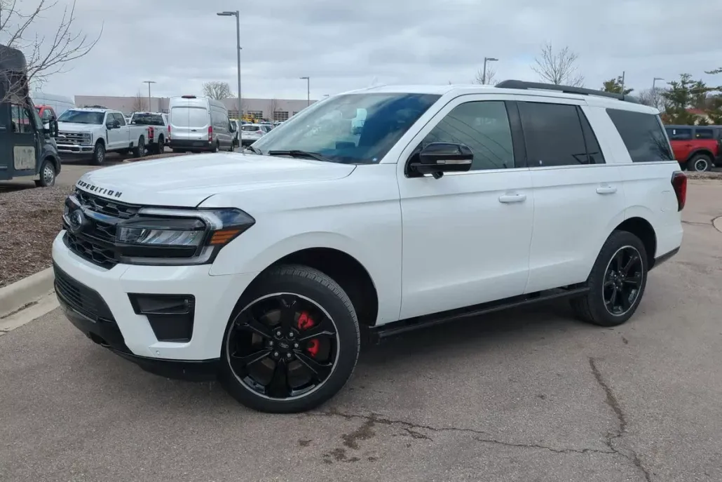 2024 Ford Expedition Limited photo 1