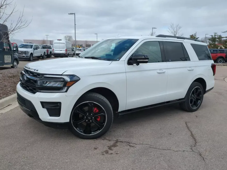 2024 Ford Expedition Limited photo 1