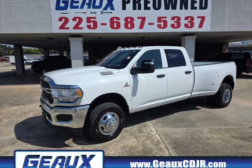 2024 Ram 3500 Tradesman photo 1
