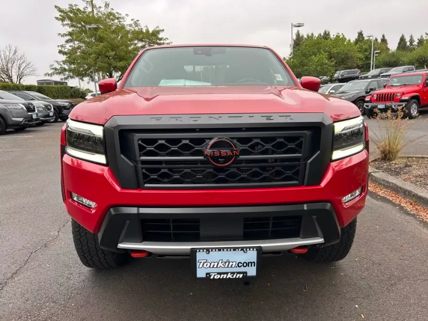 2022 Nissan Frontier PRO-4X photo 1
