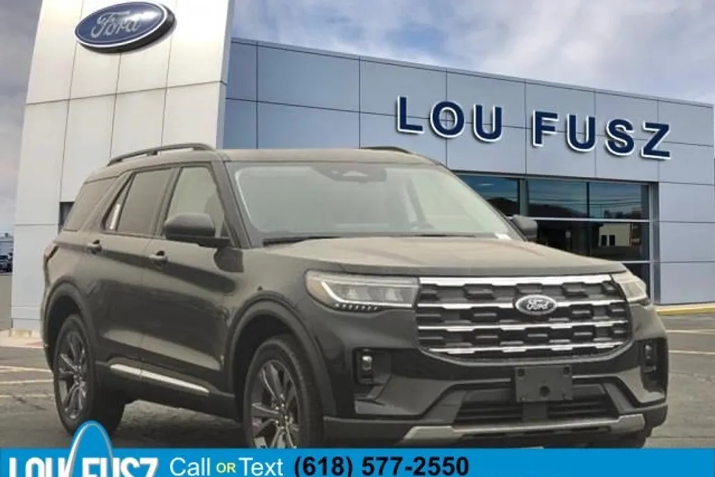 2025 Ford Explorer photo 1