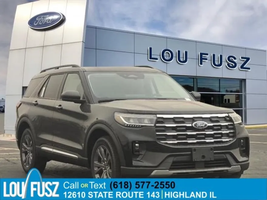 2025 Ford Explorer photo 1