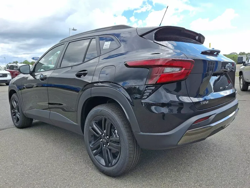 2025 Chevrolet Trax ACTIV photo 1