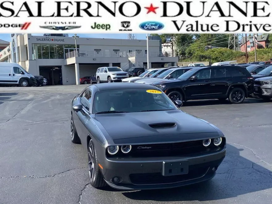 2017 Dodge Challenger T/A photo 1
