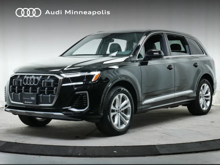 2025 Audi Q7 55 Premium Plus photo 1