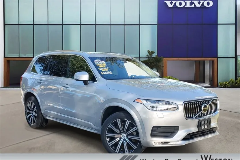 2023 Volvo XC90 B5 AWD Core photo 1