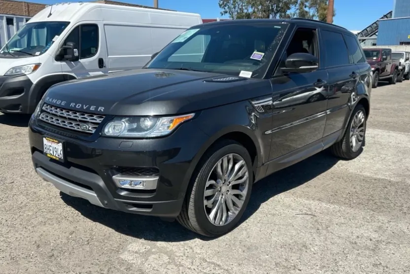 2014 Land Rover Range Rover Sport HSE photo 1