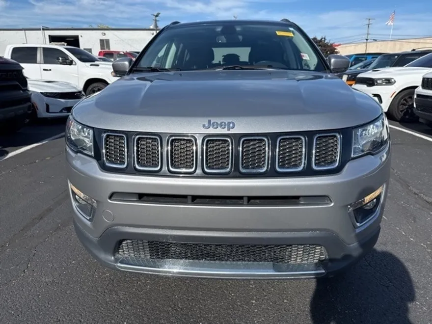 2020 Jeep Compass Limited photo 1