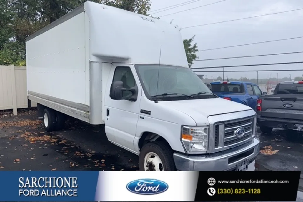 2019 Ford E-350 photo 1