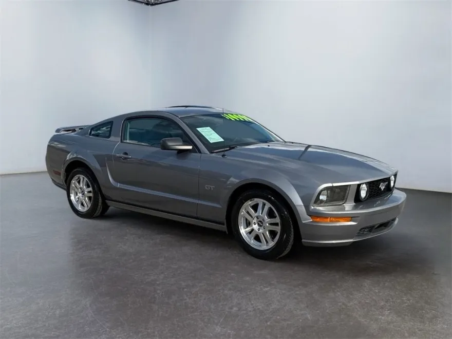 2007 Ford Mustang GT Deluxe photo 1