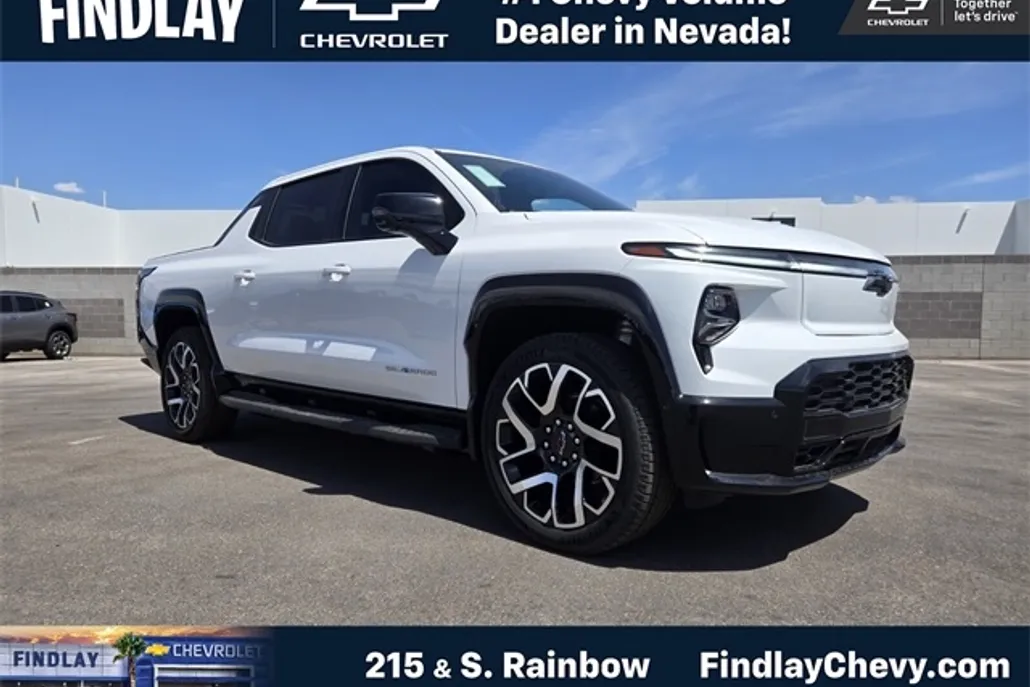 2024 Chevrolet Silverado EV RST photo 1