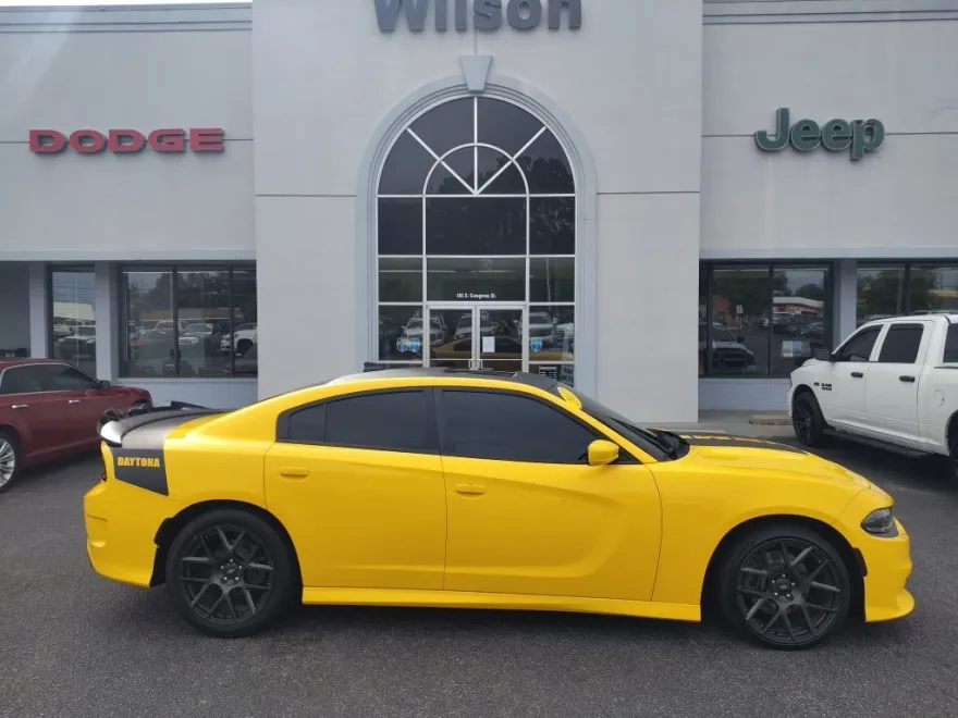 2017 Dodge Charger Daytona photo 1