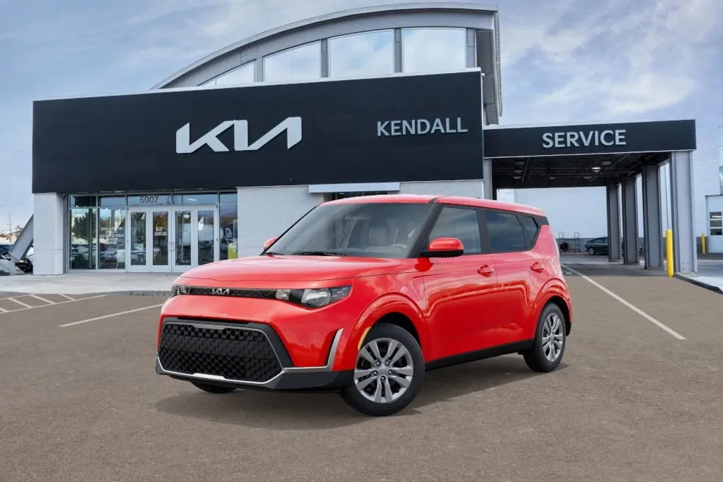 2025 Kia Soul LX photo 1