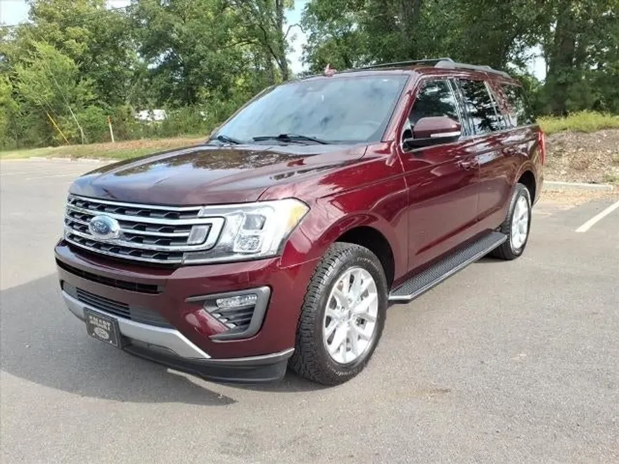 2021 Ford Expedition XLT photo 1