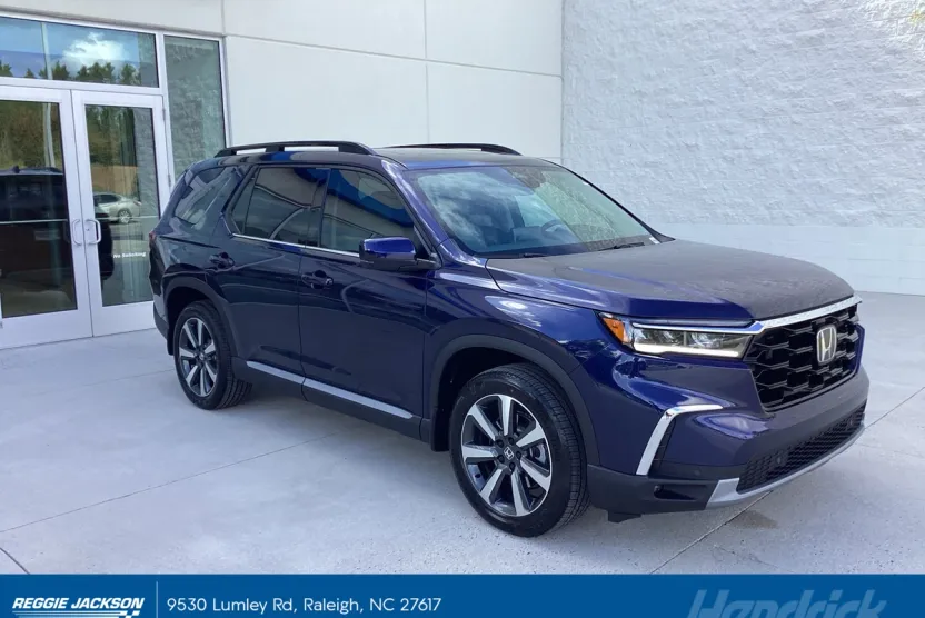 2025 Honda Pilot Touring photo 1